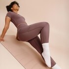 Legging de sport taille haute mauve femme - La Halle Legging de sport taille haute mauve femme à 25,99 € dans le catalogue La Halle