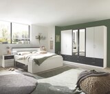 Aktuelle Kleiderschrank Angebote bei Die Möbelfundgrube in Saarbrücken Aktuelles Bettanlage Angebot bei Die Möbelfundgrube in Saarbrücken ab 379,99 €