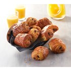 8 pains au chocolat pur beurre + 2 offerts en promo chez Carrefour Guyancourt à 4,50 €