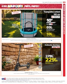 Promo Dyson dans le catalogue Carrefour du moment à la page 67