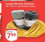 Aktuelles Jacquard-Mikrofaser-Wohndecke Angebot bei GLOBUS in Leipzig ab 7,99 €