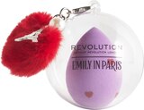 Make-up Ei Emily In Paris Love Is In The Air Bauble von Revolution im aktuellen dm-drogerie markt Prospekt