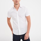 Chemise droite manches courtes blanc homme - La Halle Chemise droite manches courtes blanc homme à 9,99 € dans le catalogue La Halle