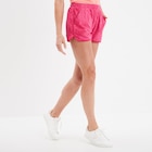La Halle Perpignan - Promo Short avec taille élastiquée rose fushia femme Promo Short avec taille élastiquée rose fushia femme à 15,99 € dans le catalogue La Halle à Perpignan