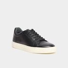 Tennis basses en cuir noir homme - La Halle Tennis basses en cuir noir homme à 24,99 € dans le catalogue La Halle