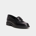 Mocassins en cuir noir femme - La Halle à Saint-Étienne Mocassins en cuir noir femme en promo chez La Halle Saint-Étienne à 34,99 €