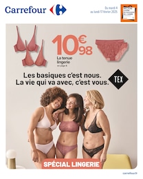 Offre Slip Femme dans le catalogue Carrefour du moment à la page 1