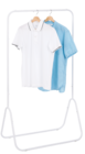 Portant à vêtements en promo à 14,99 € chez Gifi Portant à vêtements dans le catalogue Gifi