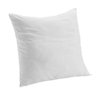 Oreiller carré blanc 60x60xÉp15cm en promo chez Gifi Levallois-Perret à 5,99 €