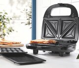 Sandwichmaker im Lidl Prospekt Sandwichmaker von SILVERCREST KITCHEN TOOLS im aktuellen Lidl Prospekt für 24,99 €