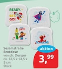 Sesamstraße Brotdose READY, SET, GO! für 3,99 € bei budni im Angebot Sesamstraße Brotdose READY, SET, GO! im aktuellen budni Prospekt