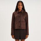 Veste paletot en suédine boutonnée marron foncé femme - La Halle à Levallois-Perret Veste paletot en suédine boutonnée marron foncé femme en promo chez La Halle Levallois-Perret à 27,99 €