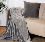 Aktuelle Kissen Angebote bei Penny in Erlangen Aktuelles Wende-Deko-Kissen Angebot bei Penny in Erlangen ab 4,99 €