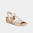 Sandales compensées pied large blanc femme - La Halle Sandales compensées pied large blanc femme à 25,19 € dans le catalogue La Halle