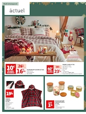 Couette Angebote im Prospekt "Réveillons Noël : votre déco brille de milles promos" von Auchan Hypermarché auf Seite 10