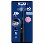 Brosse à dents électrique - ORAL B en promo chez Carrefour Market Brosse à dents électrique - ORAL B dans le catalogue Carrefour Market