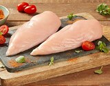 Frisches Hähnchenbrust-Filet von Einfach Bio für 24,29 € bei REWE im Angebot Frisches Hähnchenbrust-Filet von Einfach Bio im aktuellen REWE Prospekt