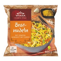 Bratnudeln mit Gemüse Gewürzt mit Curry