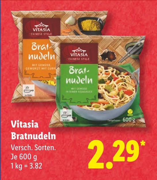 Bratnudeln mit Gemüse in Sojasauce