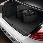 Aktuelles Gepäckraumwendematte mit Ladekantenschutz, ausklappbar Angebot bei Volkswagen in Braunschweig ab 125,00 €