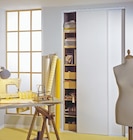 Mr.Bricolage Villefranche-de-Lauragais - Promo Porte de placard coulissante blanc veiné 2 vantaux Promo Porte de placard coulissante blanc veiné 2 vantaux à 59,90 € dans le catalogue Mr.Bricolage à Villefranche-de-Lauragais