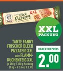 Frischer Blech Pizzateig XXL oder Flammkuchenteig XXL Angebote von Tante Fanny bei Marktkauf Mettmann für 2,00 €