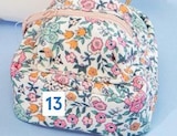 Porte-clés mini sac à dos dans le catalogue Monoprix Margaret