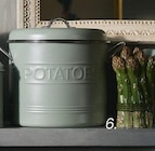 Promo Statuette botte d’asperges à 12,99 € dans le catalogue Maisons du Monde à Hénin-Beaumont