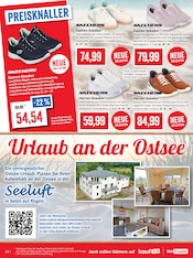 Sneaker im Kaufhaus Stolz Prospekt in Stralsund Aktueller Kaufhaus Stolz Prospekt mit Sneaker, "STOLZ. Das Kaufhaus im Norden.", Seite 10