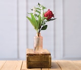 Composition Muguet 3 Brins + 1 Fleur en promo chez U Express Bordeaux à 4,59 €