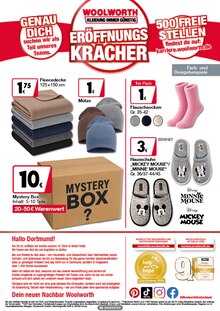 Kleidung im Woolworth Prospekt "NEUERÖFFNUNG IN DORTMUND" mit 8 Seiten (Dortmund)