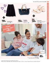 T-Shirt Angebote im Prospekt "La fête des mères, reines d'un jour" von Carrefour auf Seite 21