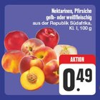 Aktuelles Nektarinen oder Pfirsiche Angebot bei EDEKA in Nürnberg ab 0,49 €