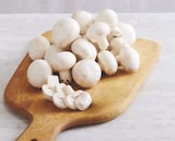 Champignon Blanc de Paris Pied Entier en promo chez U Express Champignon Blanc de Paris Pied Entier dans le catalogue U Express