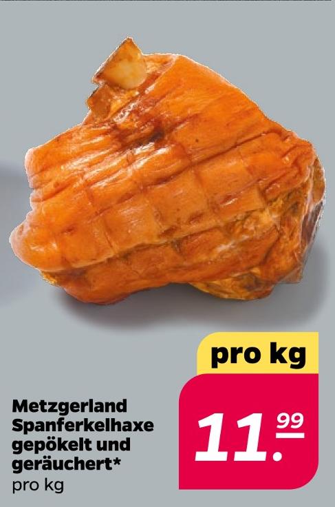 Spanferkelhaxe gepökelt und geräuchert