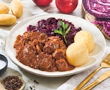 Hirschgulasch mit Apfelblaukraut & Knödel im Höffner Prospekt Hirschgulasch mit Apfelblaukraut & Knödel von im aktuellen Höffner Prospekt für 8,90 €