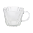 Tasse en verre strié dans le catalogue B&M