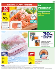 Promo Crevettes cuites dans le catalogue Carrefour du moment à la page 25