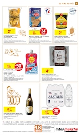 Promos Eau Minérale dans le catalogue "VIVE LA FIN DES VACANCES" de Intermarché Super Eau Minérale en promo dans le catalogue Intermarché Super à la page 23