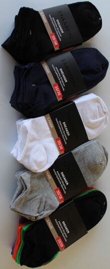 Socken bei POCO in Leverkusen Socken im Angebot bei POCO Leverkusen für 3,19 €