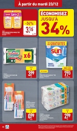 Promos Eponge dans le catalogue "DE BONNES FÊTES À PRIX DISCOUNT." de Aldi à la page 20