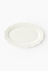 Plat ovale finition perlée 37 x 29cm dans le catalogue Monoprix Margaret