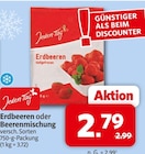 Aktuelles Erdbeeren oder Beerenmischung Angebot bei nah&frisch in Osnabrück ab 2,79 €