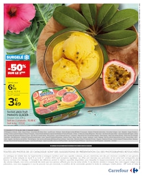 Offre Fruits surgelés dans le catalogue Carrefour du moment à la page 2