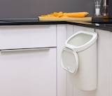 Poubelle pour placard de cuisine - W5 - Lidl à Franconville Poubelle pour placard de cuisine - W5 en promo chez Lidl Franconville à 4,99 €