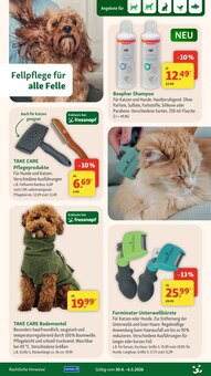 Bademantel im Fressnapf Prospekt "Mehr einpacken, weniger ausgeben!" mit 28 Seiten (Hamm)