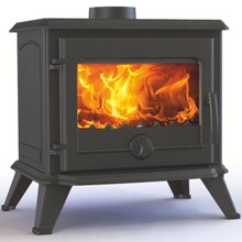Poêle à bois Astana - Mr Bricolage à Trappes Poêle à bois Astana en promo chez Mr Bricolage Trappes à 389,00 €