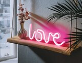 LED-Neon-Leuchte im Rossmann Prospekt LED-Neon-Leuchte im aktuellen Rossmann Prospekt für 8,99 €