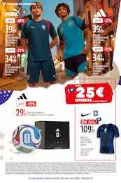 Offre Maillot Football dans le catalogue Intersport du moment à la page 28