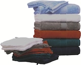 Lot de 2 gants - DOMEDIA à 2,90 € dans le catalogue Intermarché Super